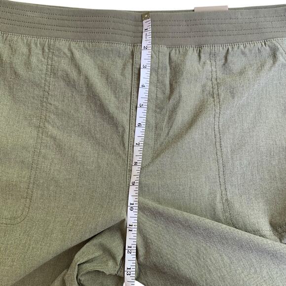 Chico's Shorts Womens Size 4 (20) Carpenter Pull-On Outdoors Military Green NWT - Picture 8 of 9